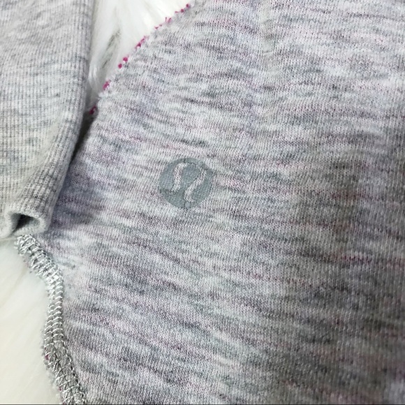 Lululemon Open Your Heart Long Sleeve Sz 4 - Picture 6 of 6